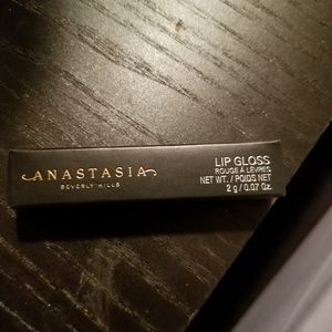 Brand new liquid lipstick